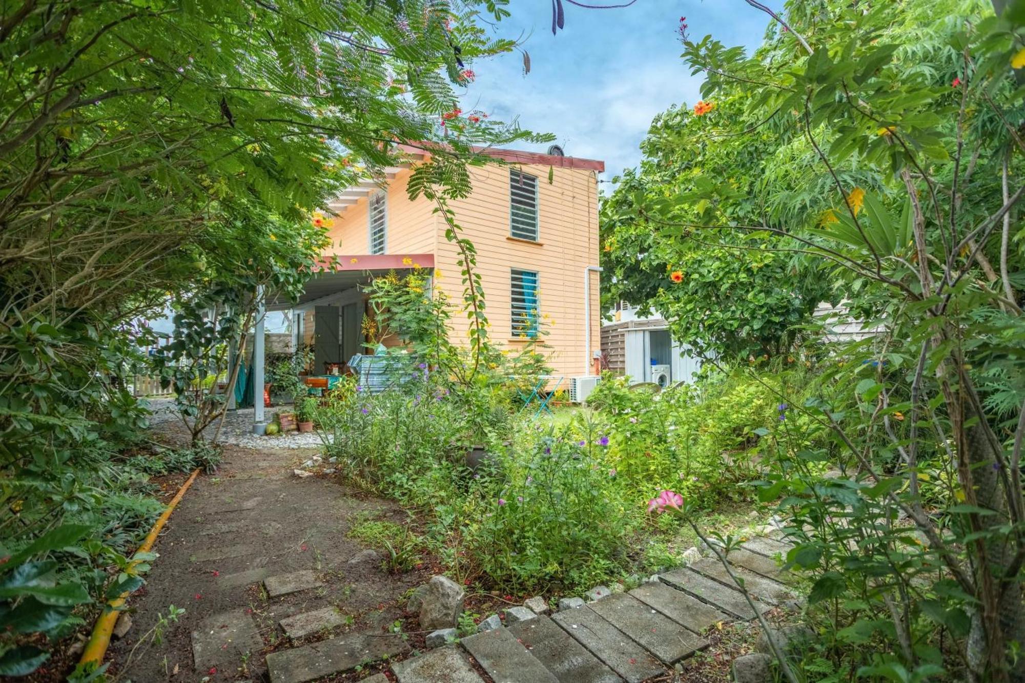 Appartement Cosy Au Carbet Avec Balcon Et Vue Sur Mer 70 M² 르 카르베 외부 사진